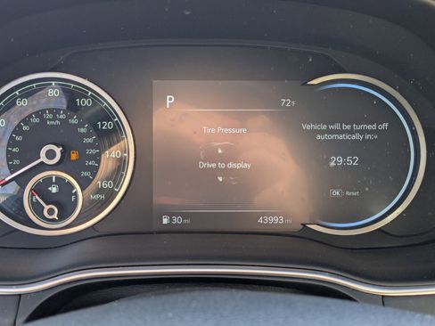 Used 2021 Genesis GV80 2.5T AWD/4WD image 22