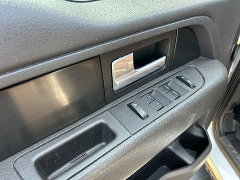 Used 2014 Ford F150 FX4 w/ Equipment Group 402A Luxury AWD/4WD image 27