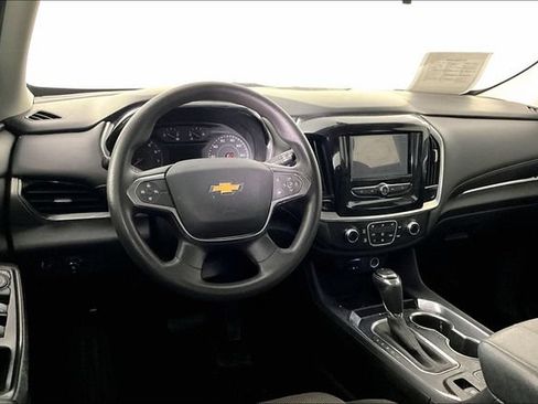 Used 2019 Chevrolet Traverse LS w/ LPO, Blackout Package AWD/4WD image 2