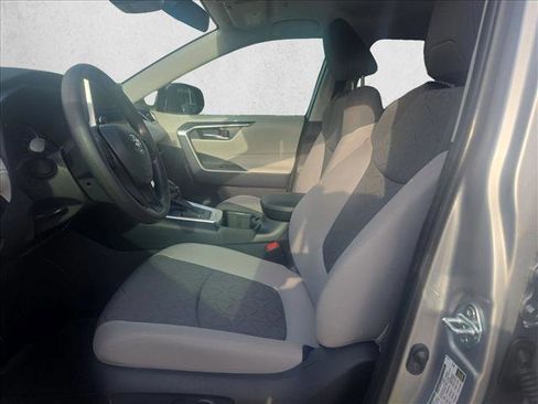 Used 2025 Toyota RAV4 XLE image 14