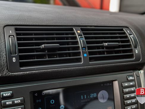 Used 2003 BMW M5 image 32