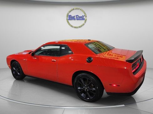 Used 2020 Dodge Challenger GT w/ Blacktop Package AWD/4WD image 4