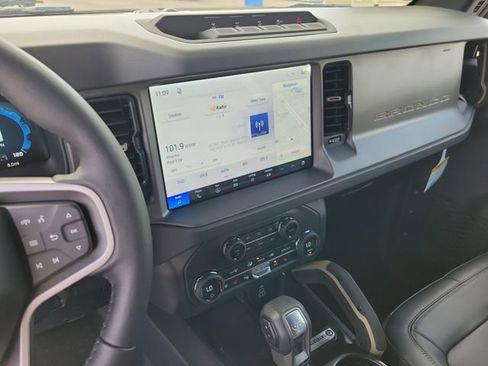 New 2026 Ford Bronco Badlands AWD/4WD image 12