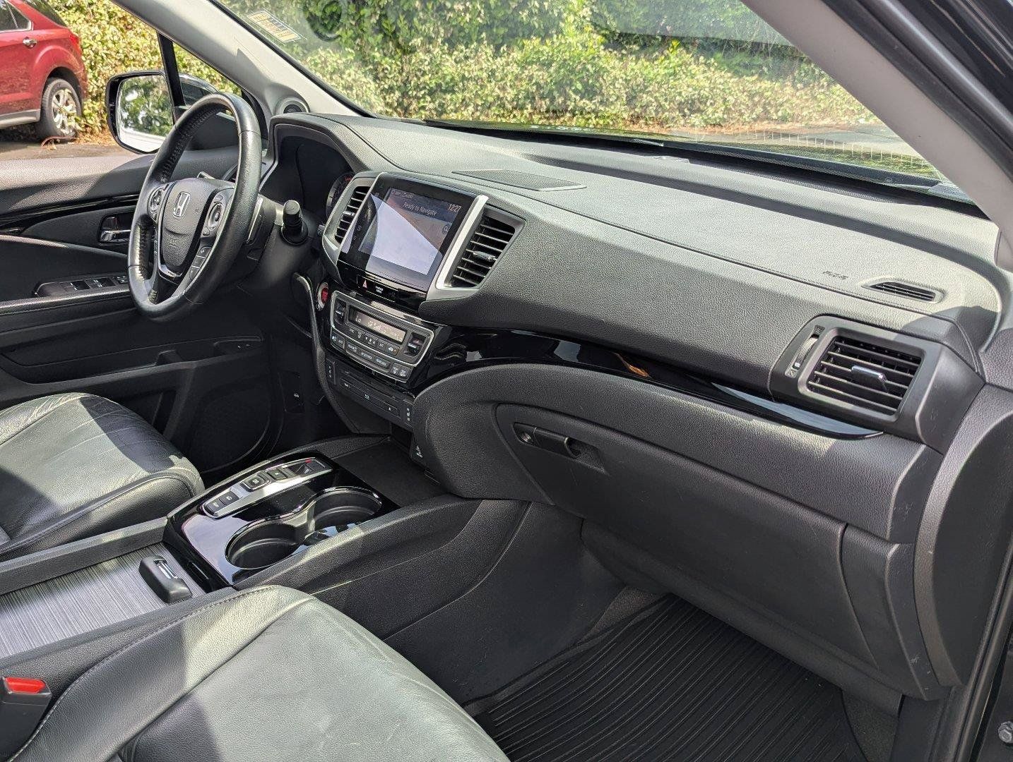 Used 2016 Honda Pilot Touring image 41