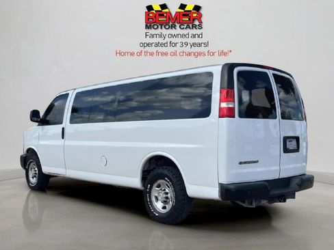 Used 2020 Chevrolet Express 3500 LS image 3