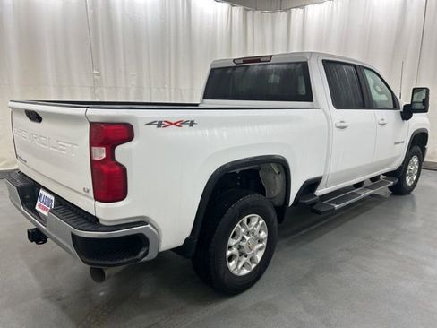 Used 2024 Chevrolet Silverado 3500 LT image 5