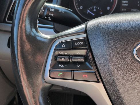 Used 2017 Hyundai Elantra SE w/ SE A/T Tech Package 03 image 16