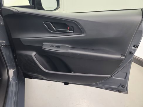 Used 2025 Toyota Prius LE image 12