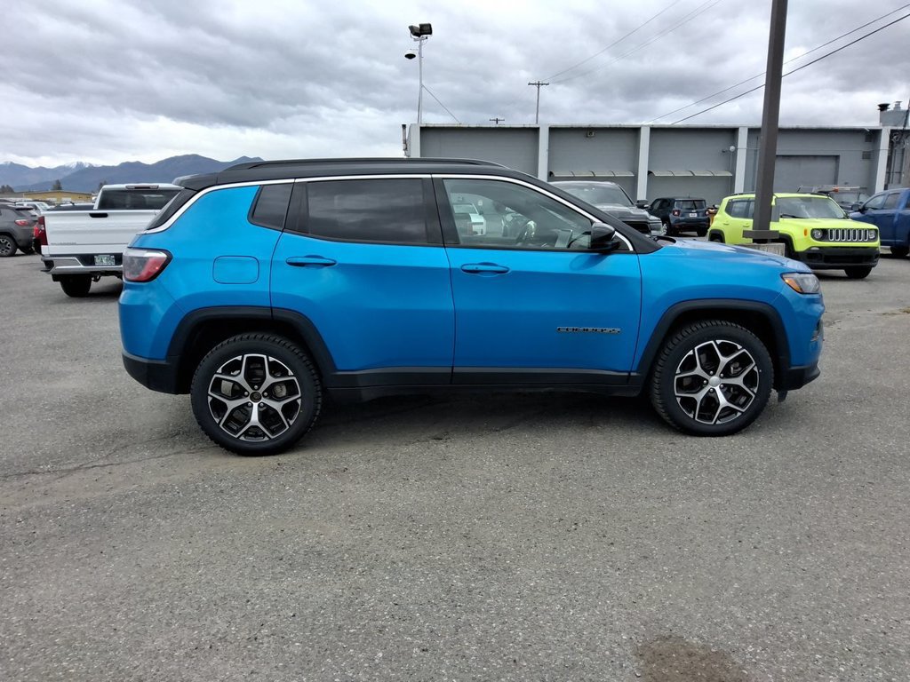 Used 2024 Jeep Compass Limited AWD/4WD image 9