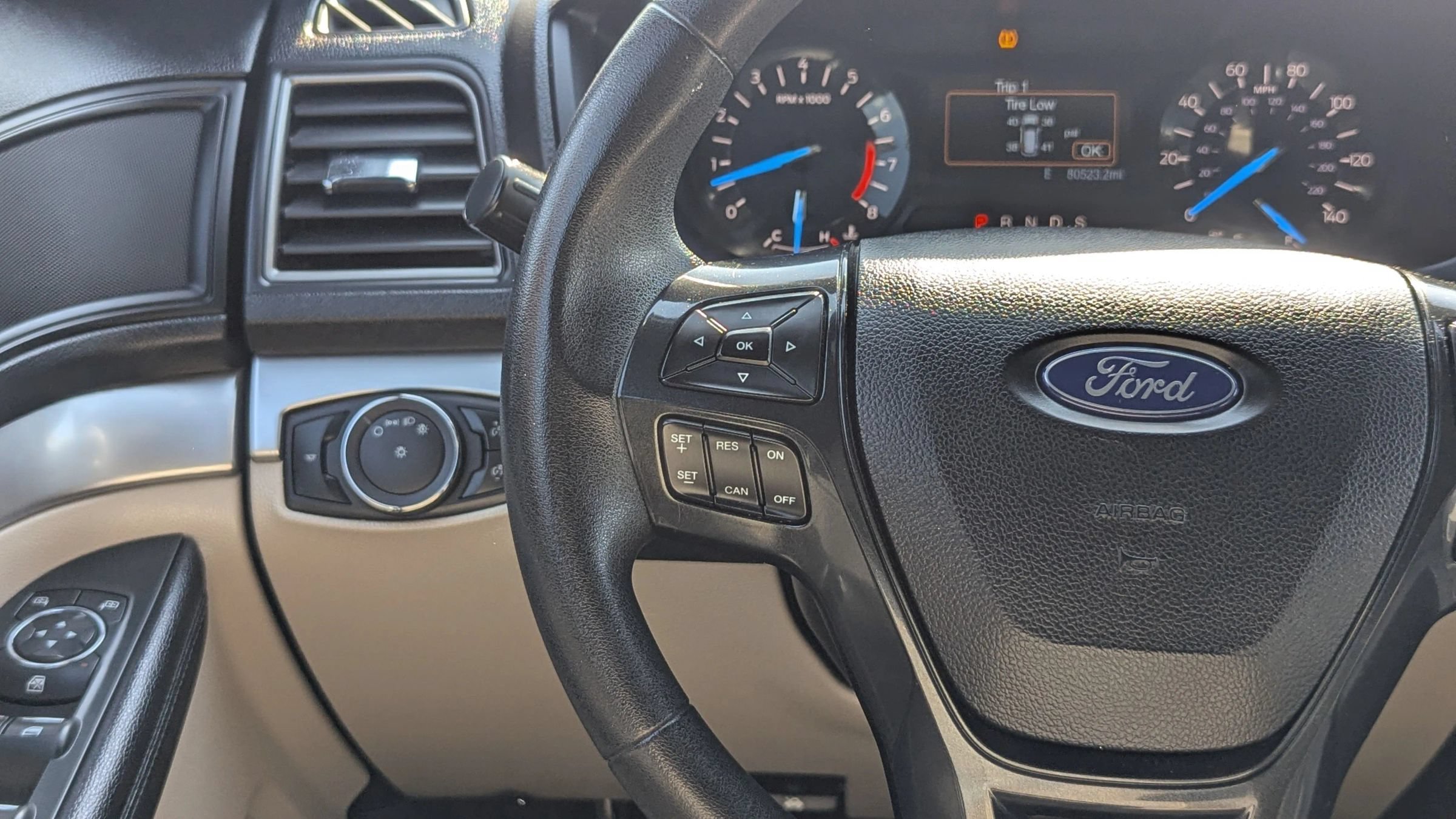 Used 2018 Ford Explorer FWD image 22