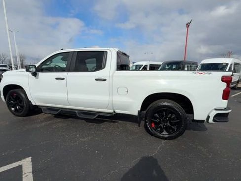 Used 2022 Chevrolet Silverado 1500 Custom AWD/4WD image 5