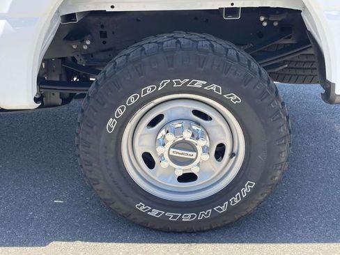 Certified 2024 Ford F350 XL w/ XL Off-Road Package AWD/4WD image 4