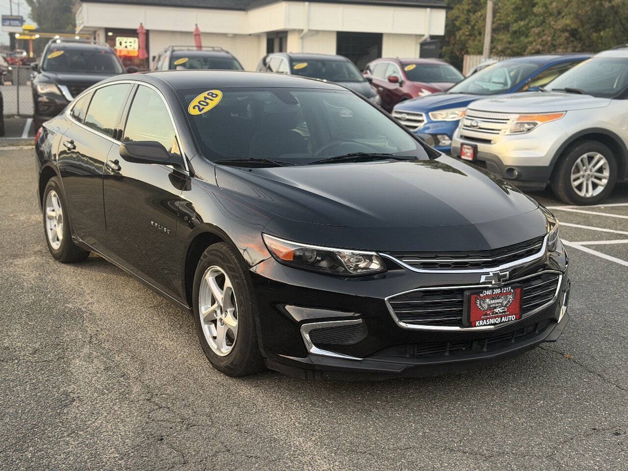 Used 2018 Chevrolet Malibu LS FWD image 2