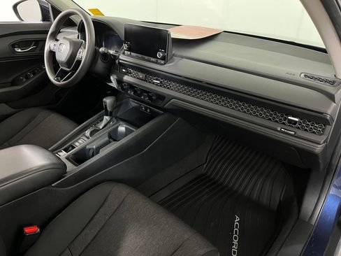 Used 2024 Honda Accord EX image 26
