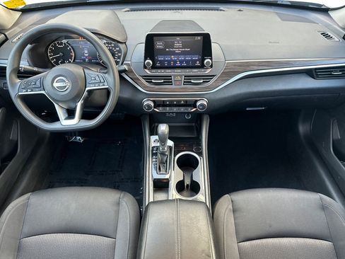 Used 2023 Nissan Altima 2.5 SV image 16