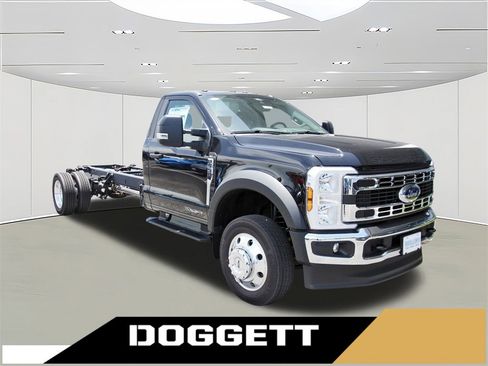 New 2025 Ford F550 2WD Regular Cab Super Duty w/ XLT Value Package image 1