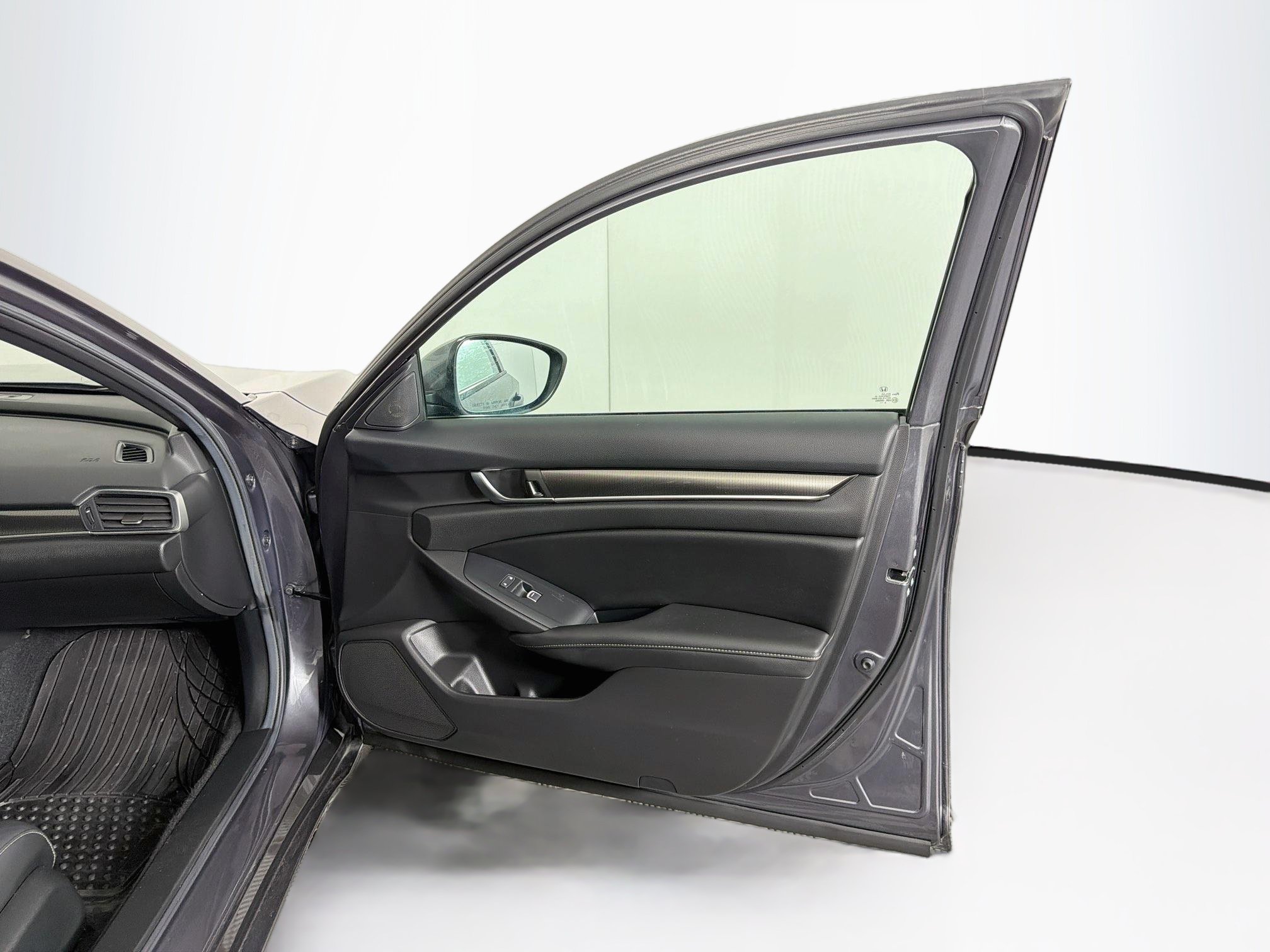 Used 2020 Honda Accord Sport image 29