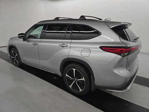 Used 2022 Toyota Highlander XSE image 5