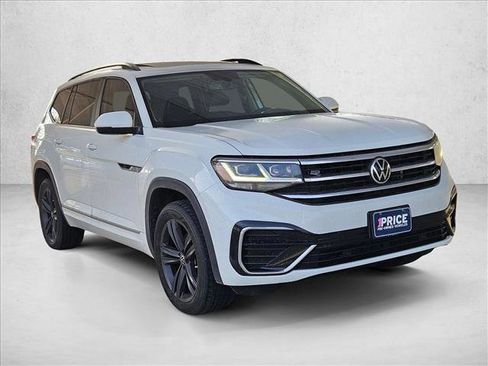 Used 2021 Volkswagen Atlas SE w/ Panoramic Sunroof Package image 3