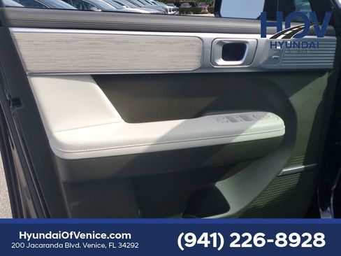 Used 2025 Hyundai Santa Fe Calligraphy AWD/4WD image 26