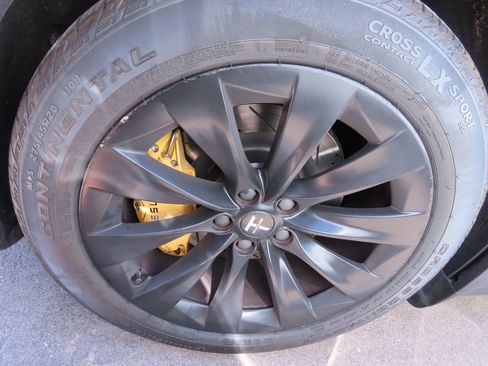Used 2018 Tesla Model X 100D AWD/4WD image 17