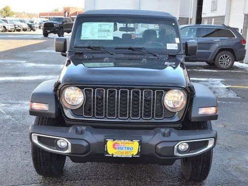 New 2026 Jeep Gladiator Sport image 3