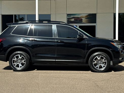 Certified 2023 Honda Passport TrailSport image 9