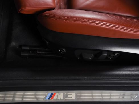 Used 2011 BMW M3 Coupe image 36