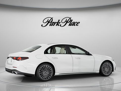 New 2026 Mercedes-Benz E 350 Sedan image 21