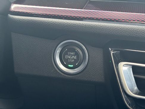 Used 2024 Chevrolet Traverse RS w/ LPO, Floor Liner Package image 39