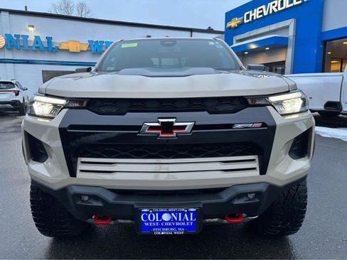 Used 2024 Chevrolet Colorado ZR2 w/ Safety Package AWD/4WD image 14