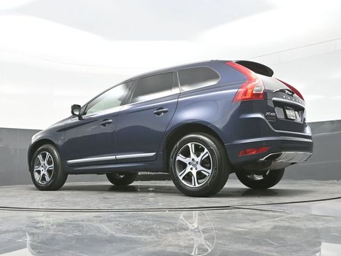 Used 2015 Volvo XC60 T6 Platinum image 30