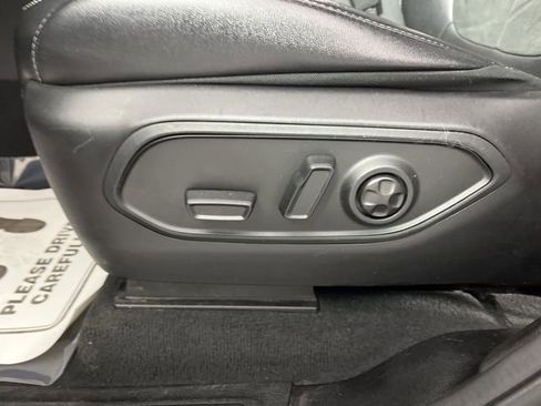 Used 2024 Jeep Grand Cherokee L Laredo image 36