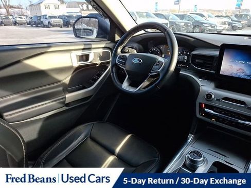 Certified 2022 Ford Explorer XLT w/ Equipment Group 202A image 16