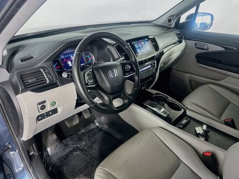Used 2020 Honda Pilot Touring image 11