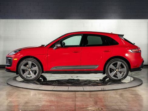 Used 2025 Porsche Macan Turbo AWD/4WD image 2