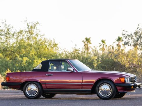 Used 1989 Mercedes-Benz 560 SL image 16