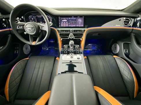 Certified 2024 Bentley Flying Spur W12 image 4