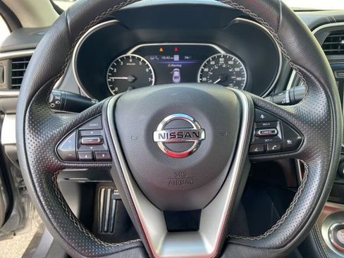 Used 2023 Nissan Maxima SV w/ Floor Mat Group FWD image 10