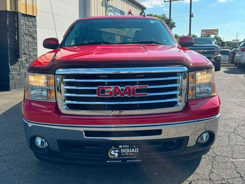 Used 2011 GMC Sierra 1500 SLE w/ All-Terrain Package AWD/4WD image 8