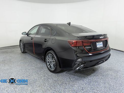 Used 2024 Kia Forte GT-Line w/ GT-Line Premium Package FWD image 5