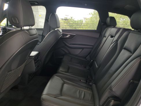 Used 2025 Audi Q7 3.0T Premium Plus AWD/4WD image 9