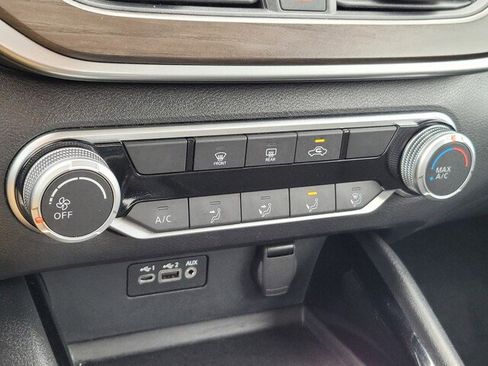 Used 2024 Nissan Altima 2.5 SV image 29