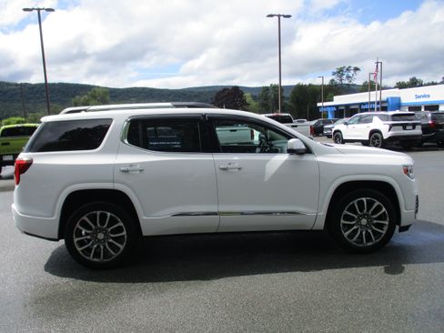 Used 2021 GMC Acadia Denali w/ Denali Ultimate Package AWD/4WD image 4