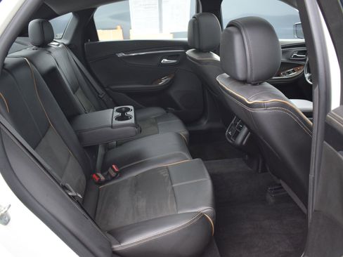 Used 2014 Chevrolet Impala LT image 11