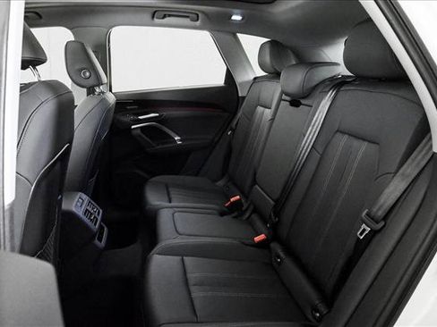 New 2025 Audi Q5 Premium Plus image 12