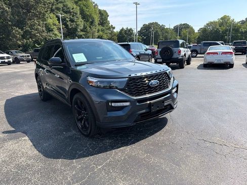 Used 2022 Ford Explorer ST w/ Equipment Group 401A RWD image 3