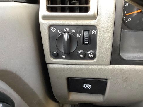 Used 2008 Chevrolet Colorado LS image 33