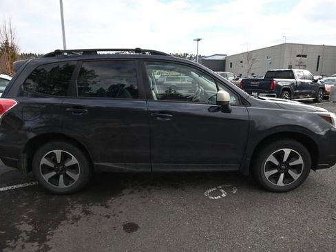 Used 2017 Subaru Forester 2.5i Premium w/ Protection Package #1 image 7