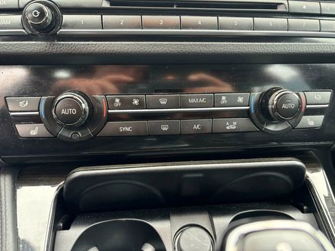 Used 2016 BMW 550i xDrive Sedan image 27